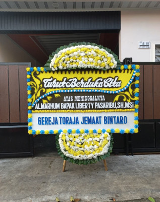 Papan Bunga Duka di Panyabungan Utara
